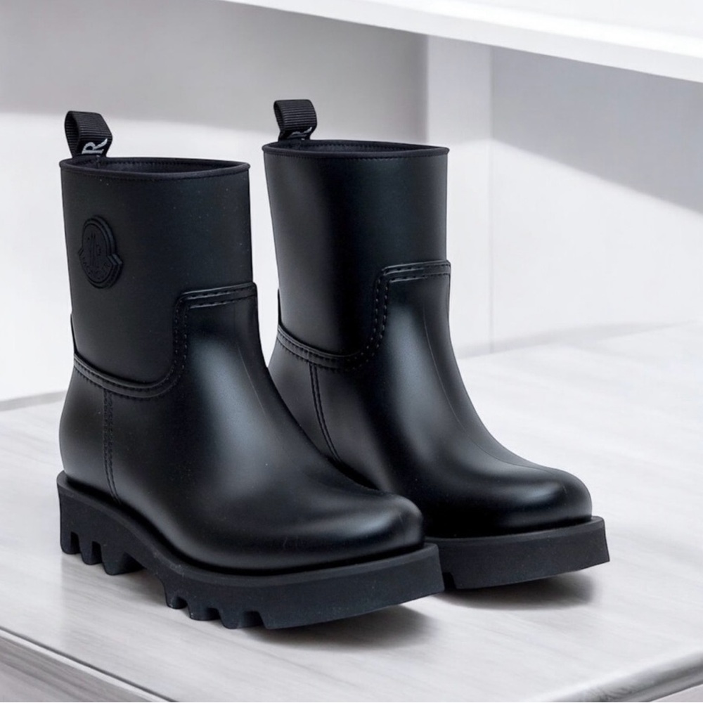 Moncler - Black Ginette Matte Rubber Boot (size 7 / 7.5)
